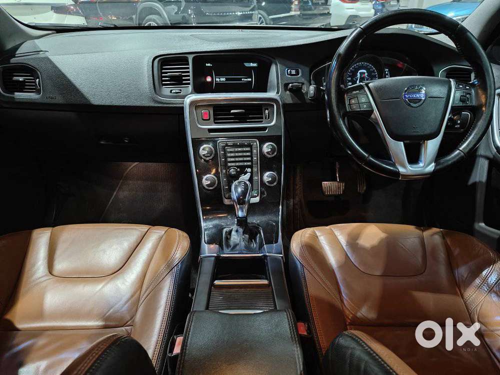 Volvo S60 D5 Inscription, 2015, Diesel