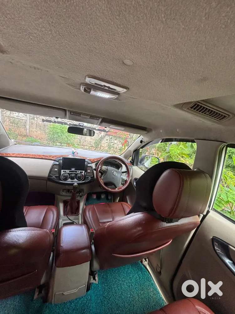 Toyota Innova 2.5 2013/10  Re