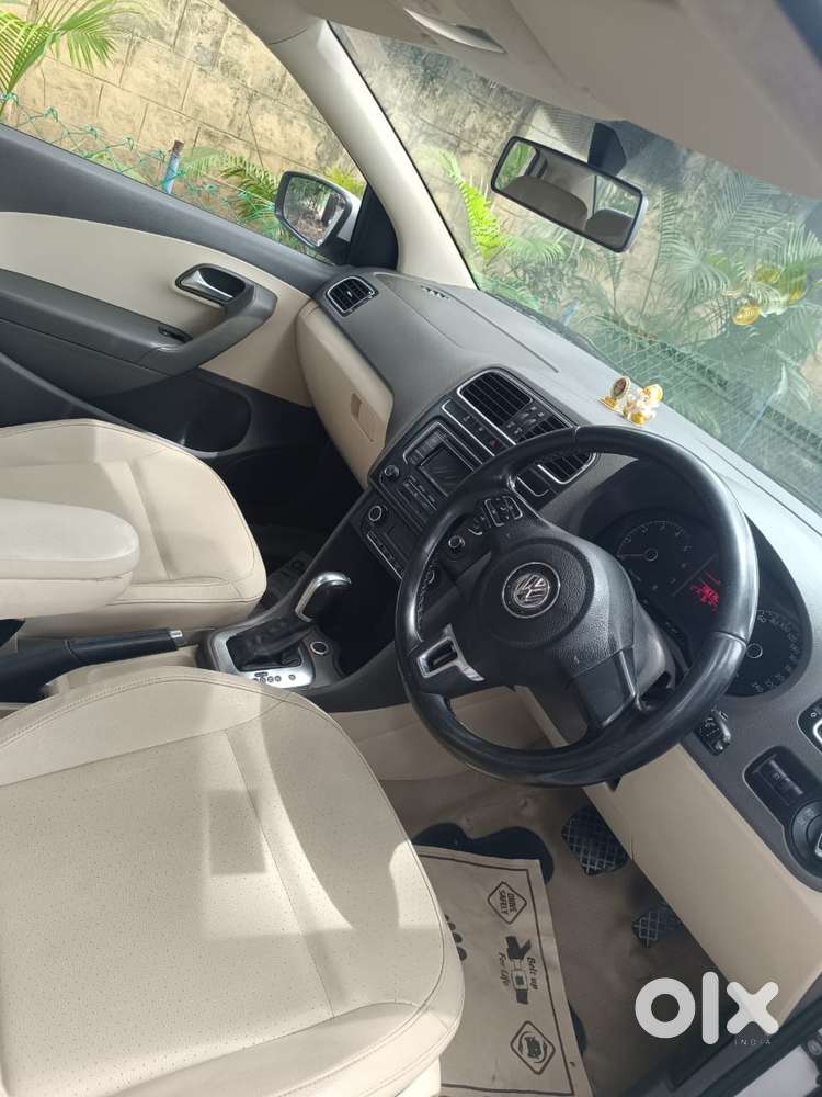Volkswagen Vento 1.2 Tsi Highline At, 2014, Petrol