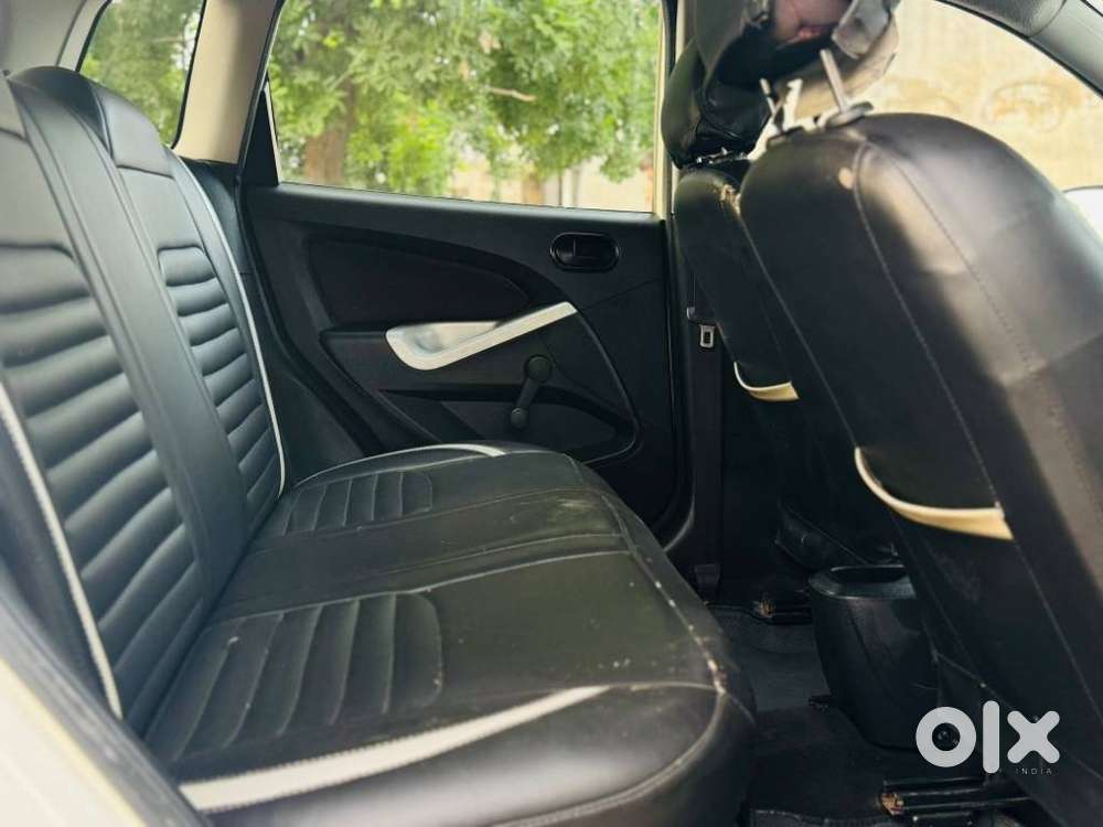Ford Figo, 2012