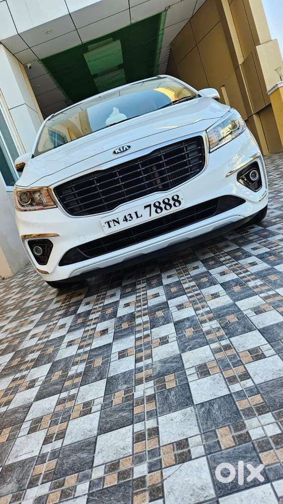 Kia Carnival Premium, 2021, Diesel