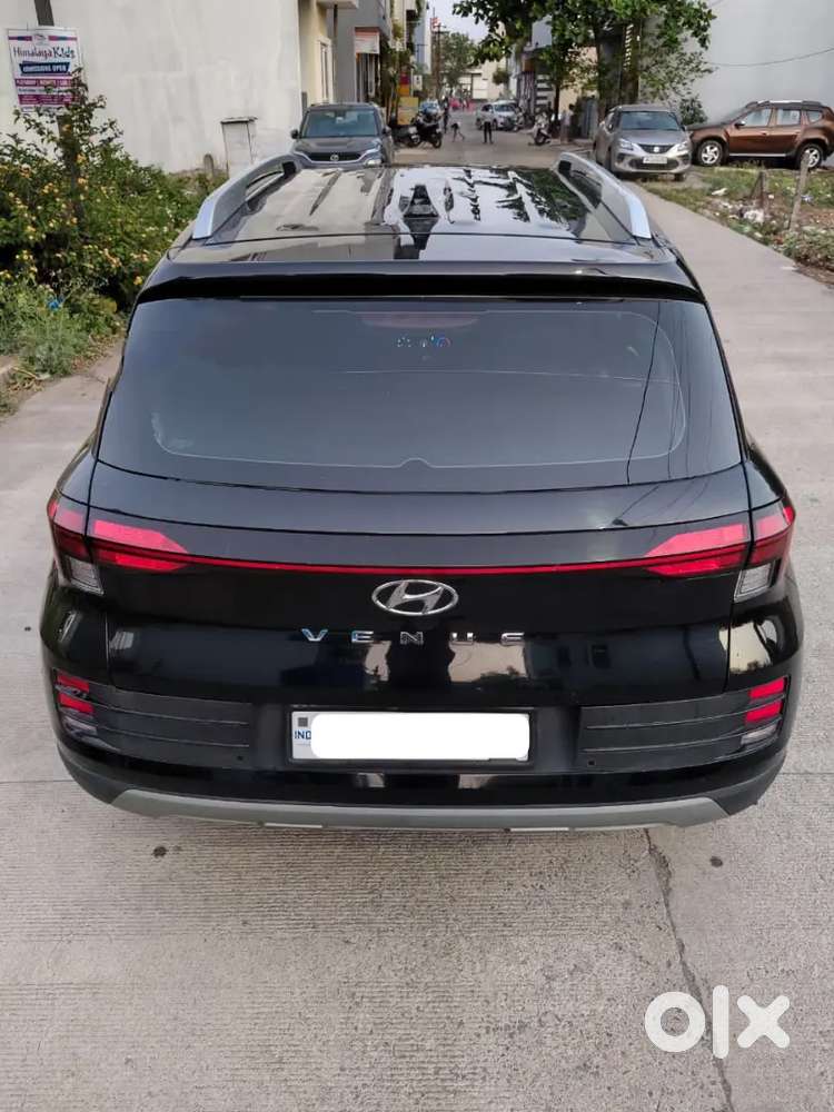 Most Demanded Hyundai Venue S+ Diesel 2023 Showroom Condition