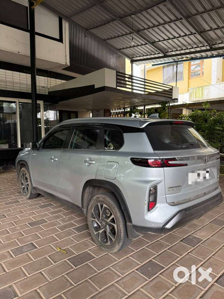 Toyota Urban Cruiser Hyryder V Hybrid &ndash; 2023 (excellent Condition)