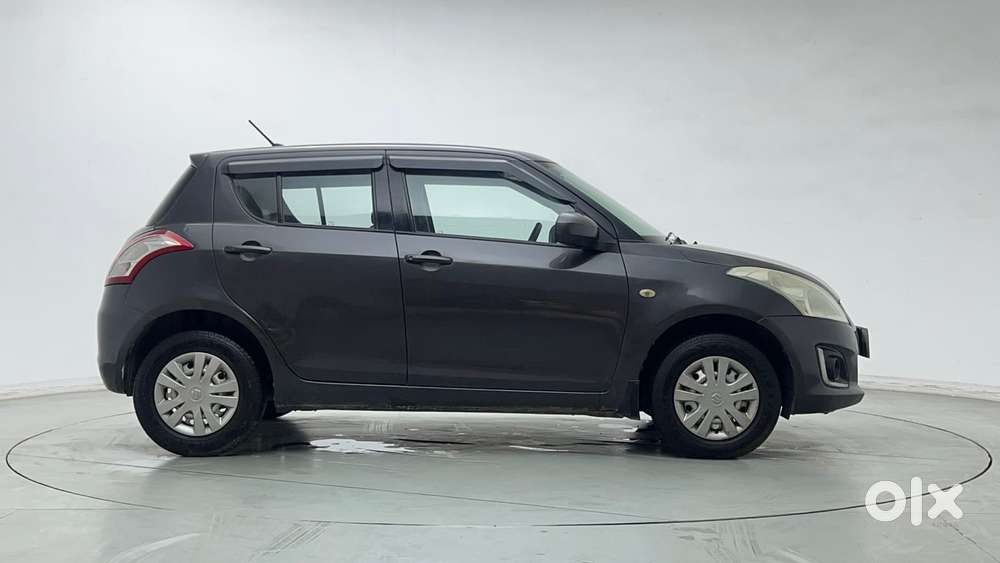 Maruti Suzuki Swift 1.2 Lxi (o), 2017, Petrol