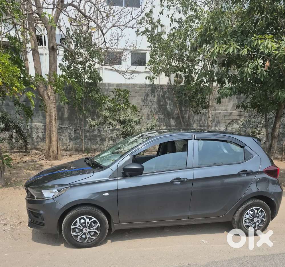 Tata Tiago Xe 2025 (mid Variant)