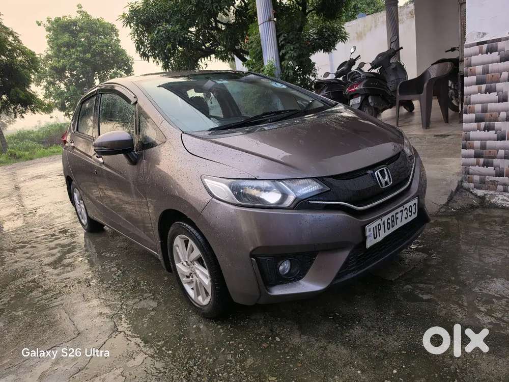 Honda Jazz 1.5 V Idtec 2016 Well Maintained Family Car