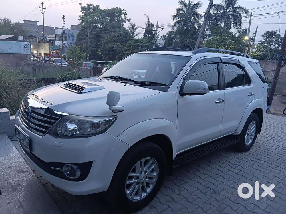 Toyota Fortuner Diesel Manual 2012