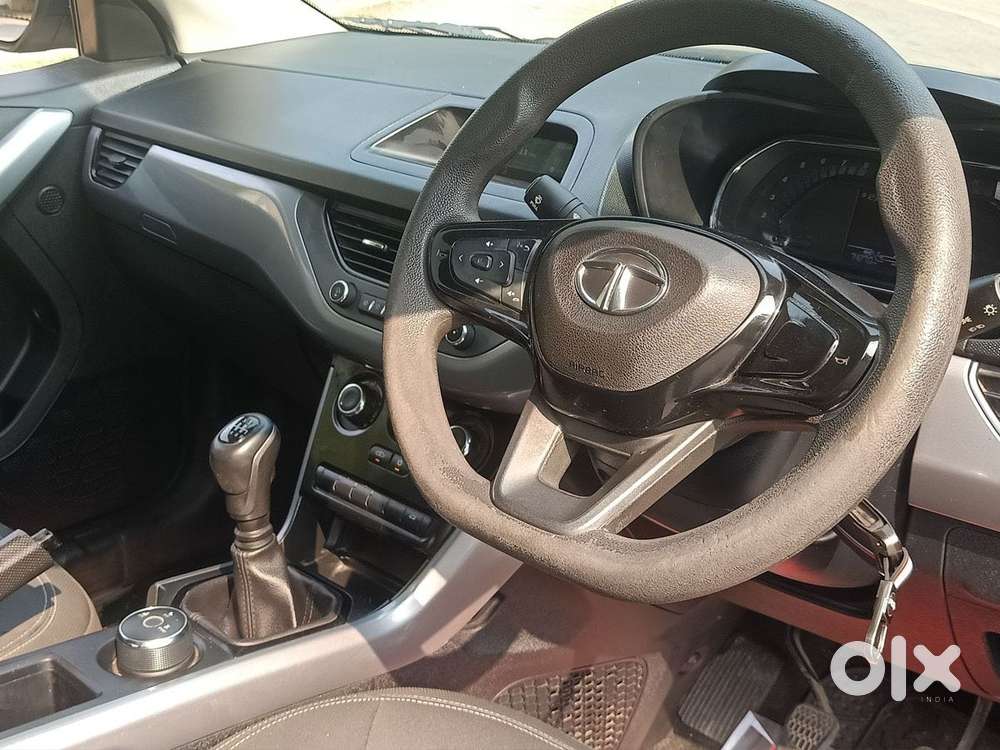 Tata Nexon 1.5 Revotorq Xm (s), 2021, Diesel