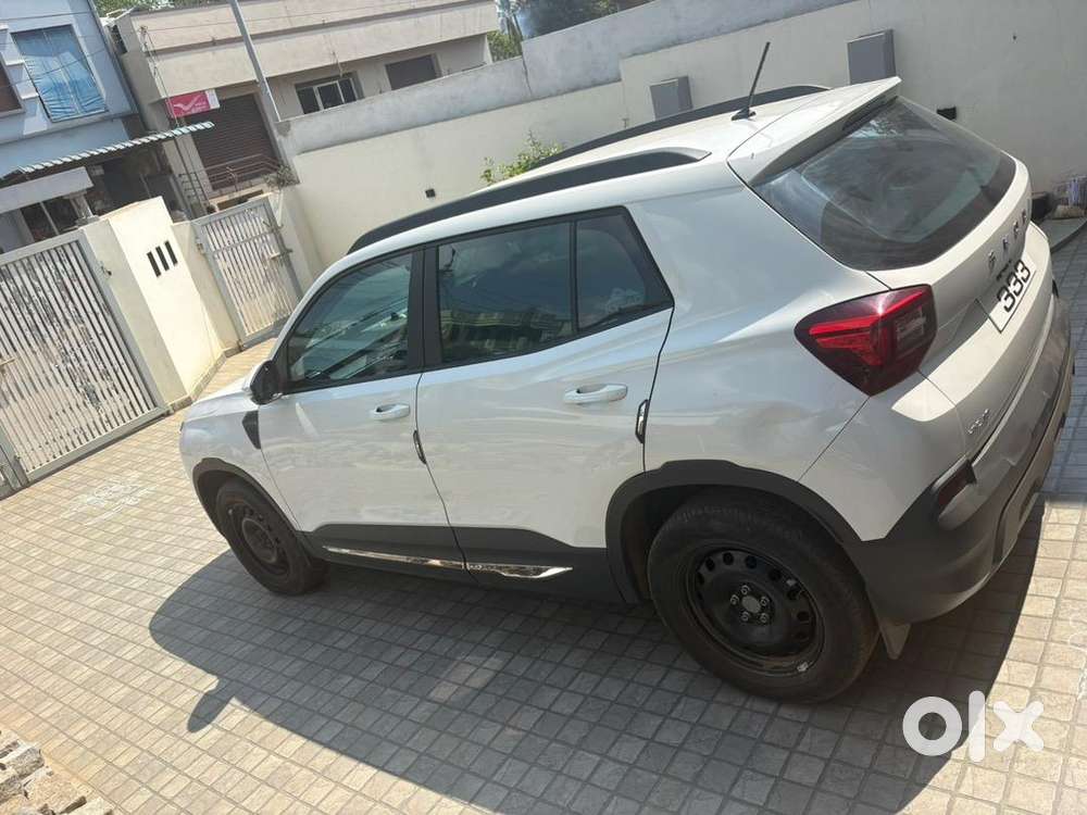 Skoda Kylaq 2025 Petrol Well Maintained