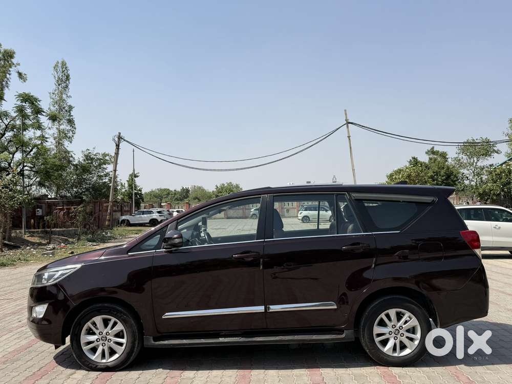 Toyota Innova Crysta 2.8 Gx At 7 Str, 2017, Diesel