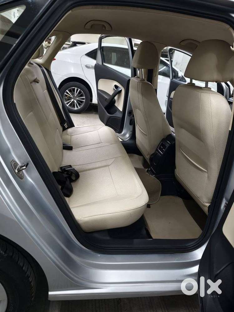 Skoda Rapid 1.6 Mpi At Style, 2017, Petrol