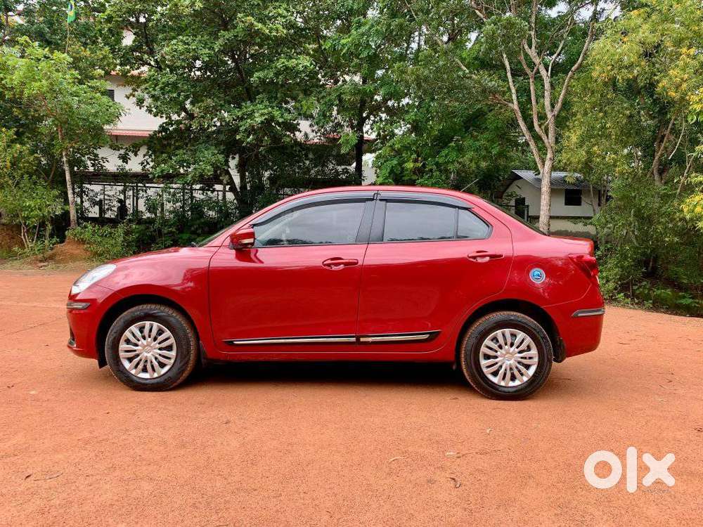 Maruti Suzuki Dzire Vxi Ags, 2022, Petrol