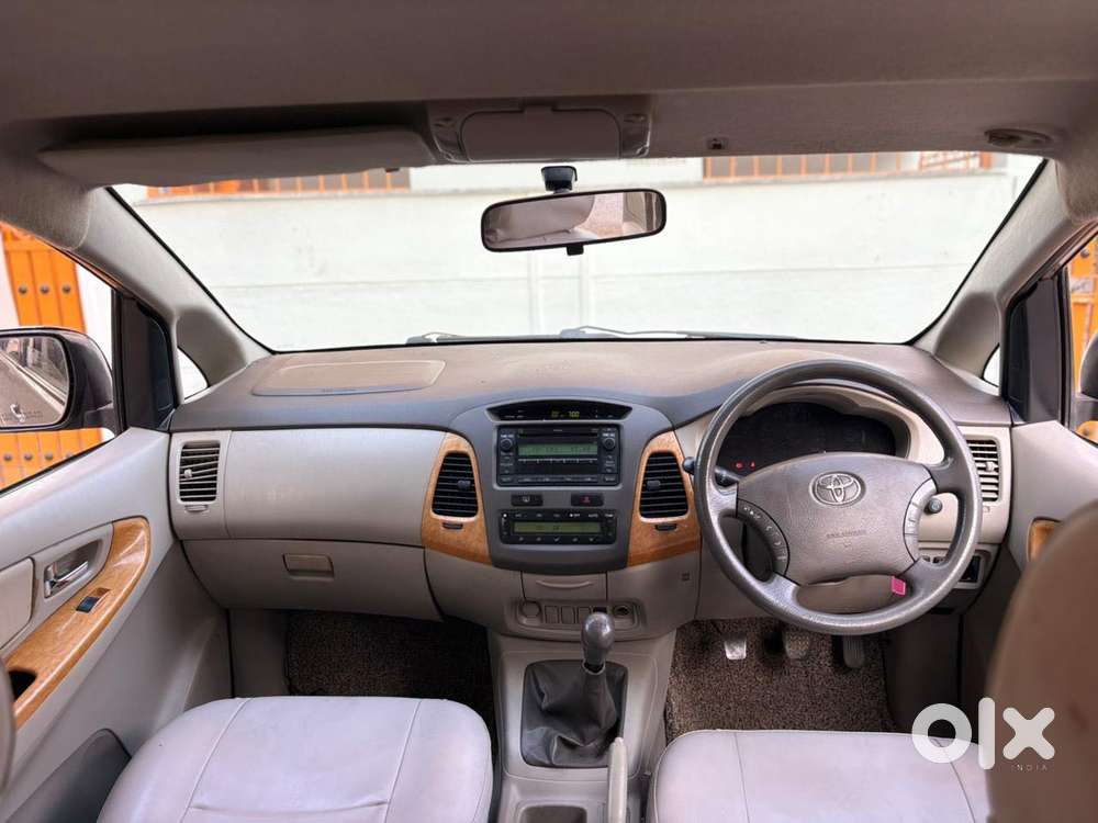 Toyota Innova 2.5 V 7 Str, 2000, Diesel
