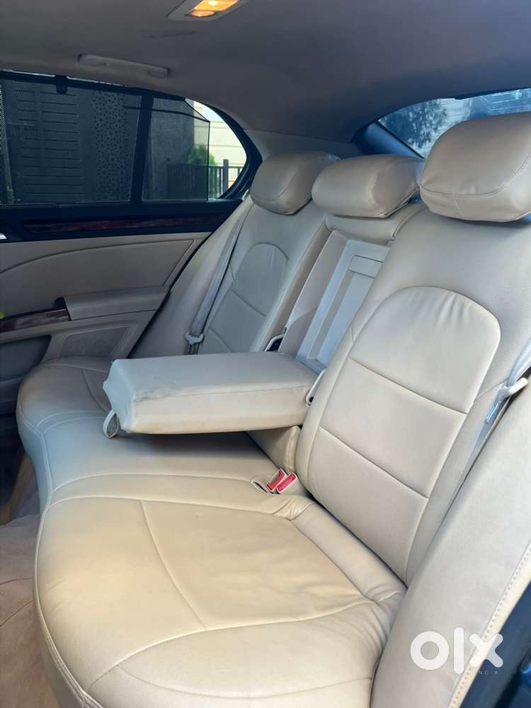 Skoda Superb 1.8 Tsi Petrol Sunroof 2011 Model Valid Till 2031