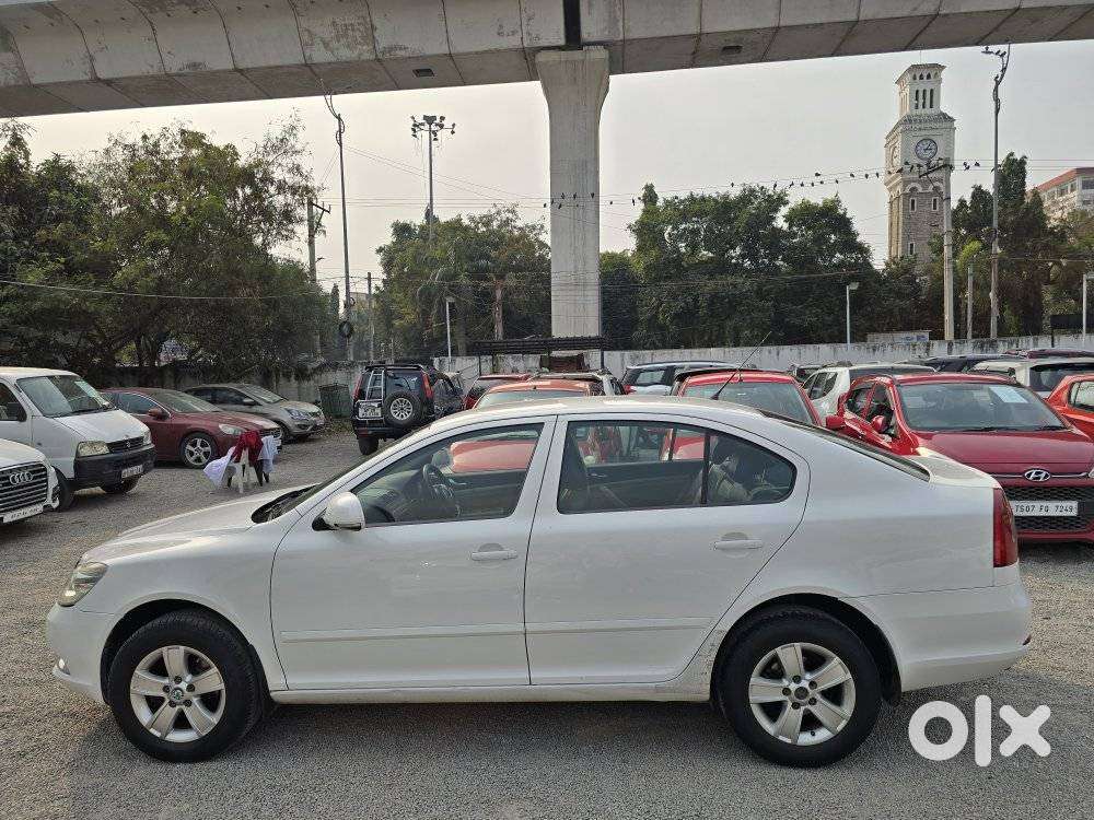 Skoda Laura 1.9 Tdi Mt Ambiente, 2009, Diesel