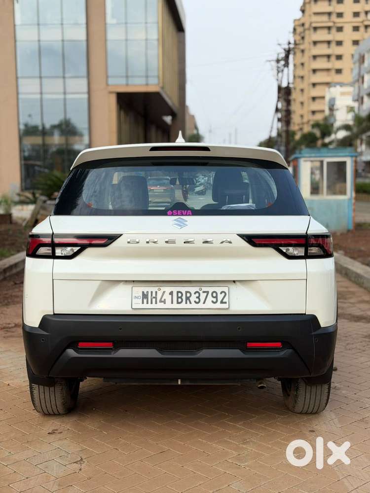 Maruti Suzuki Brezza 1.5 Vxi Smart Hybrid, 2025, Petrol