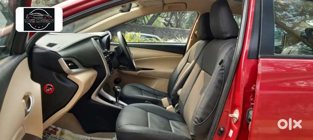 Toyota Yaris V Cvt, 2018, Petrol
