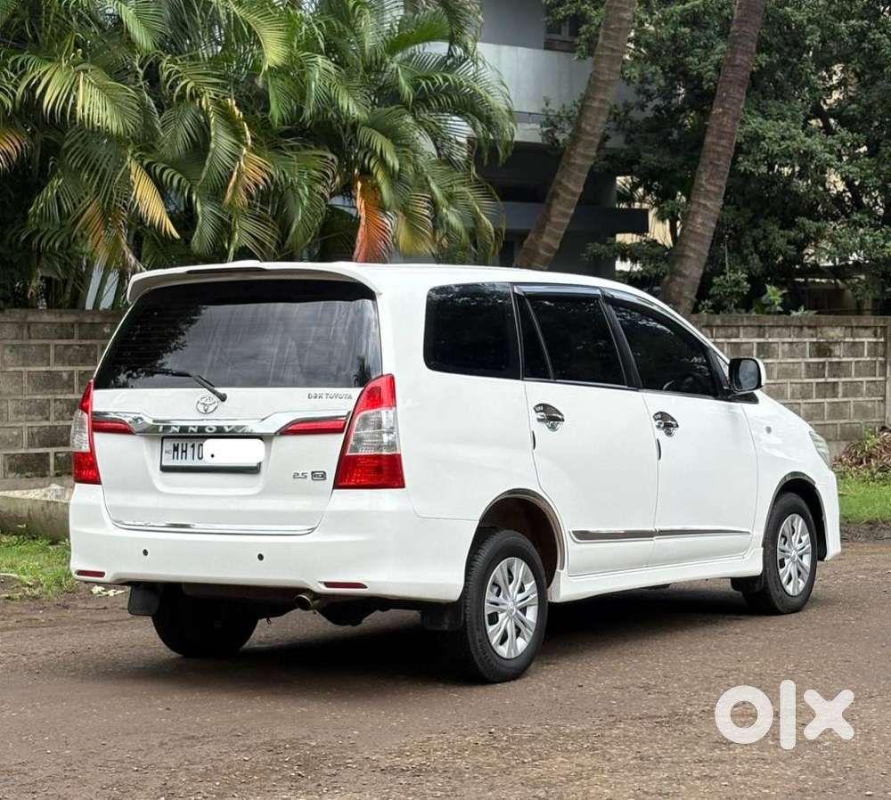 Toyota Innova 2.5 G (diesel) 8 Seater, 2015, Diesel