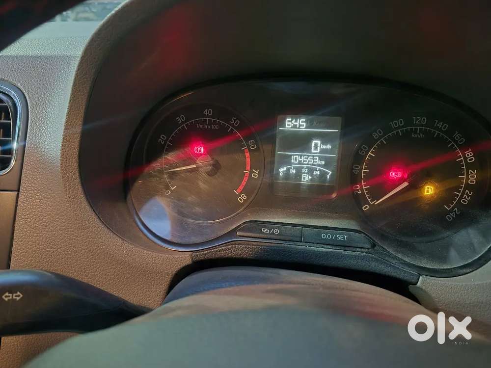 Skoda Rapid 2015 Petrol 104600 Km Driven