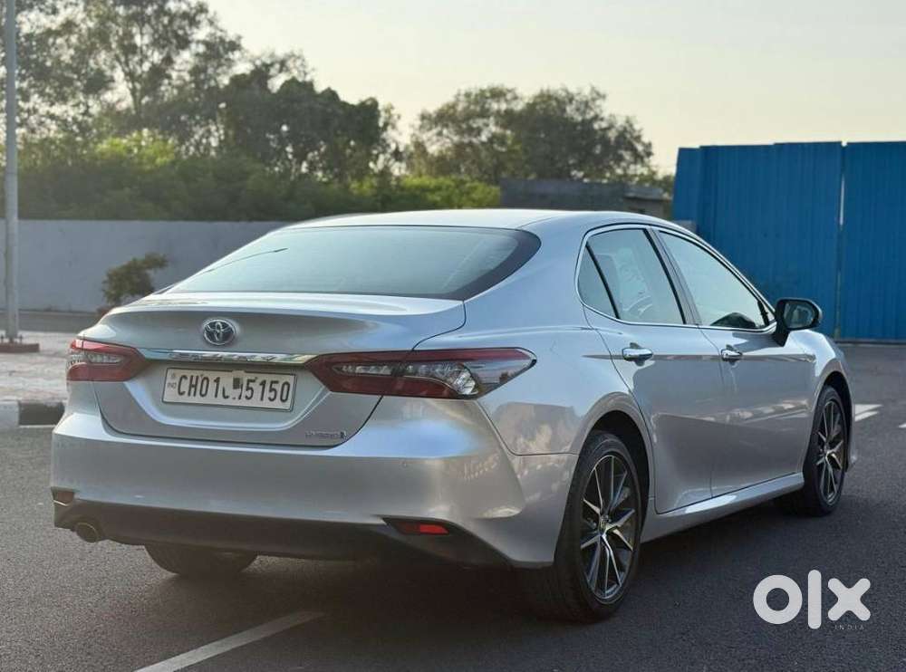 Toyota Camry Hybrid, 2022, Petrol