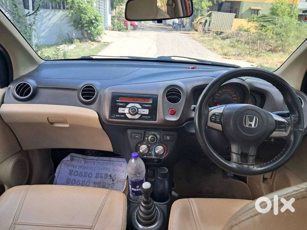 Honda Brio V Mt, 2014, Petrol