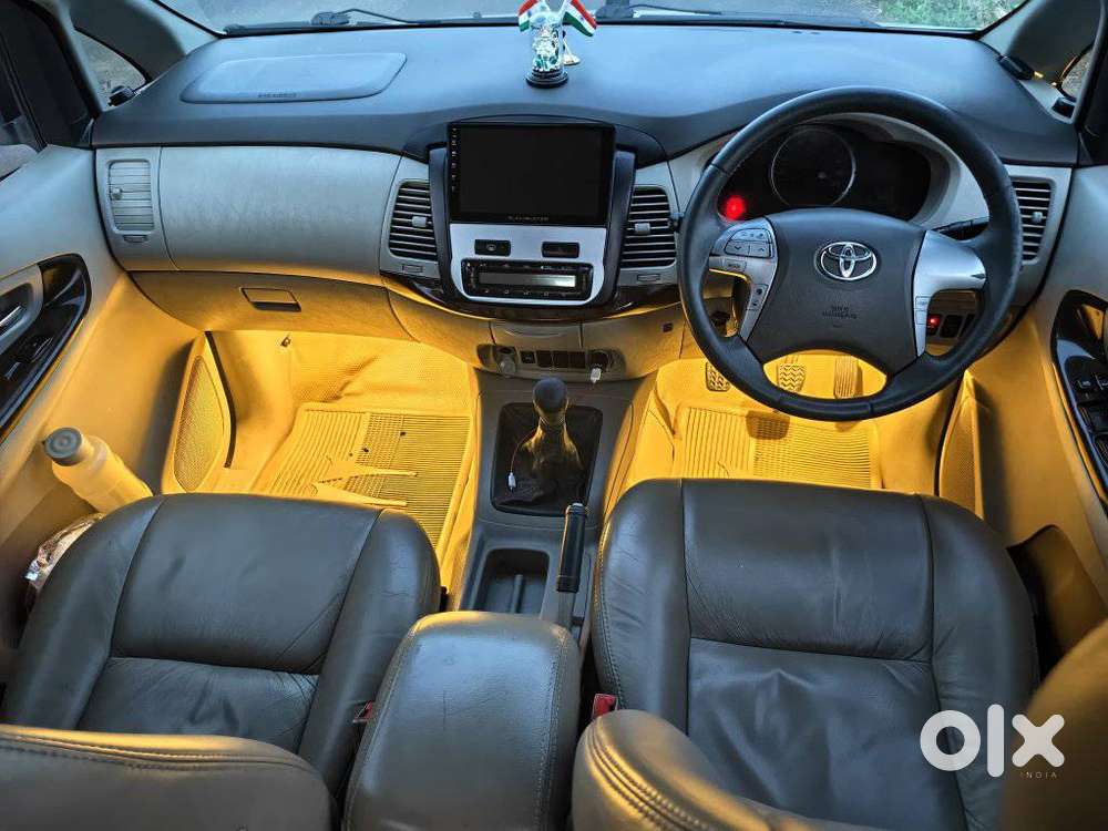 Toyota Innova 2.5 V 7 Str, 2012, Diesel