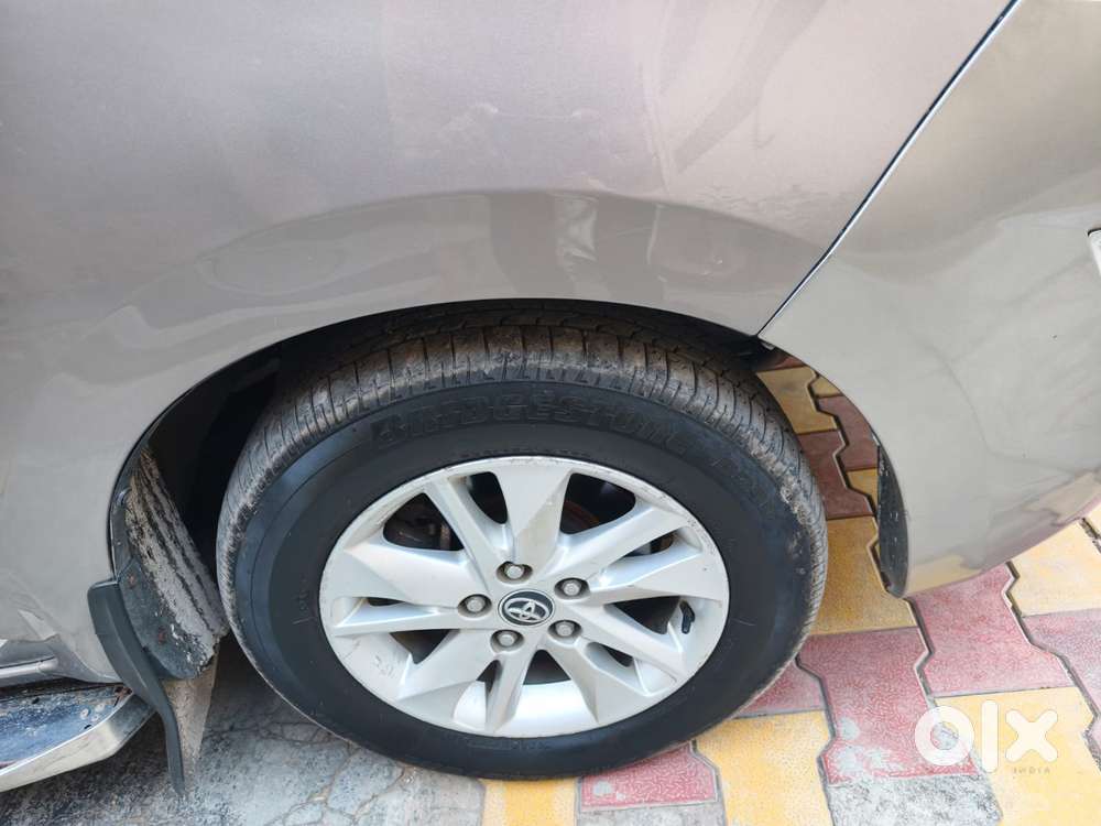 Toyota Innova Crysta 2.4 G Mt, 2017, Diesel