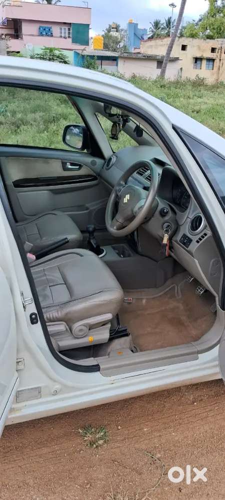 Maruti Suzuki Sx4 2012