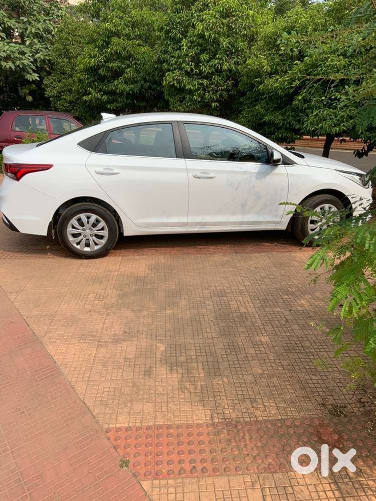 Single Owner Hundai Verna For Sell
