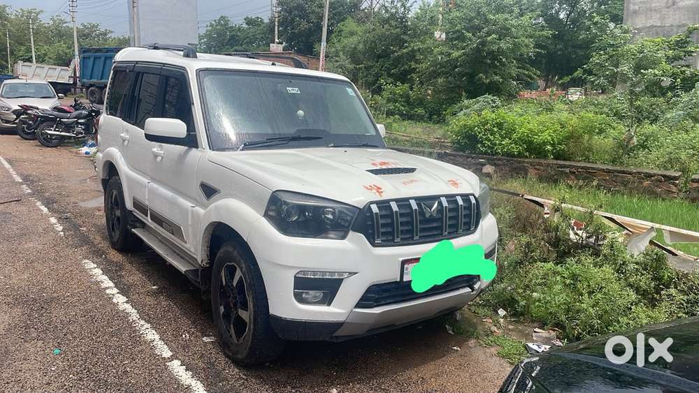Mahindra Scorpio Classic 2015