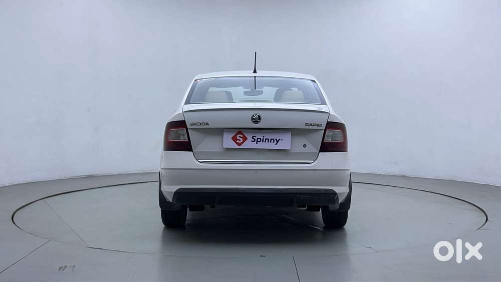 Skoda Rapid 1.6 Mpi At Style, 2018, Petrol