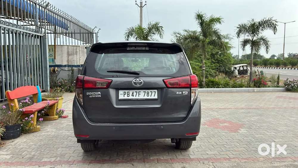 Toyota Innova Crysta 2019 Diesel 10200 Km Driven