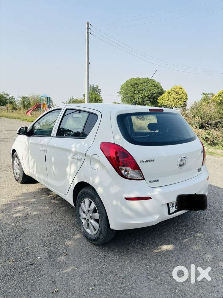 Hyundai I20 1.4 Crdi Sportz 6 Speed Bs Iv, 2013, Diesel