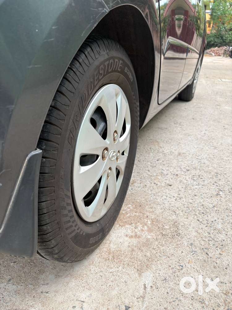 Hyundai I10 Sportz 2011