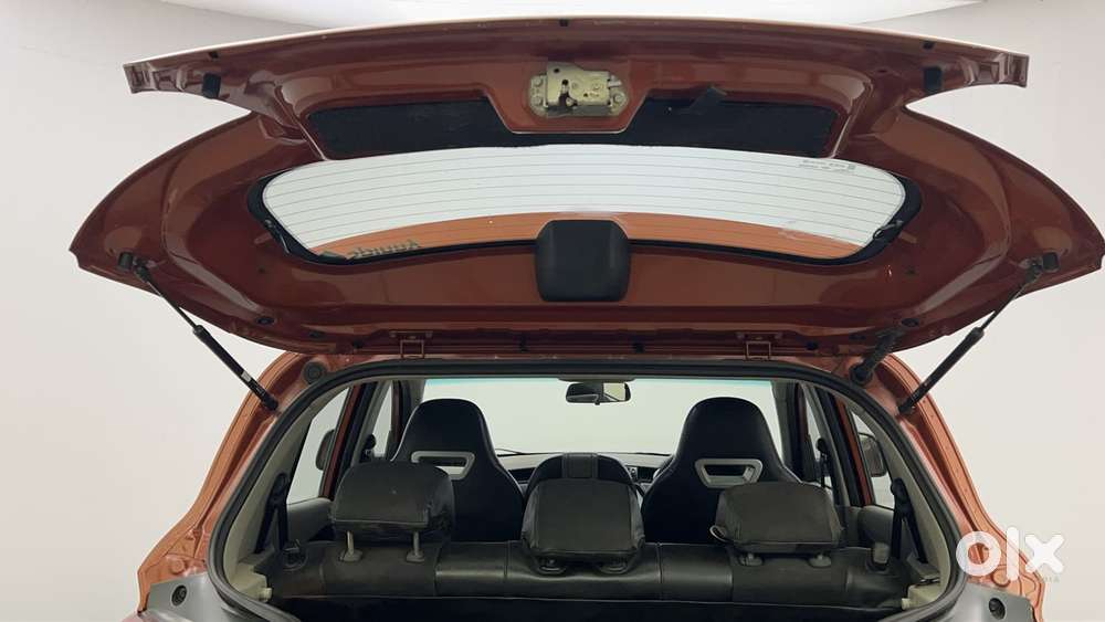 Mahindra Kuv 100 2016-2017 Mfalcon G80 K6, 2016, Petrol