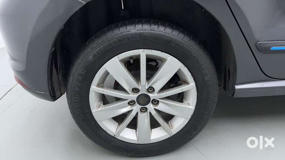 Volkswagen Polo 2009-2013 Petrol Highline 1.2l, 2014, Petrol