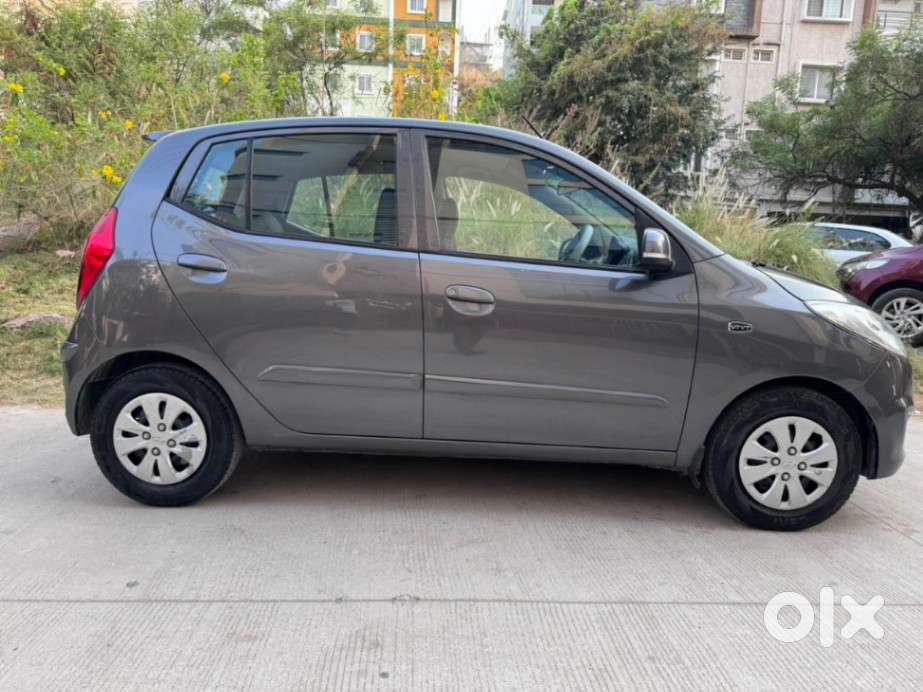 Hyundai I10 Sportz At, 2012, Petrol