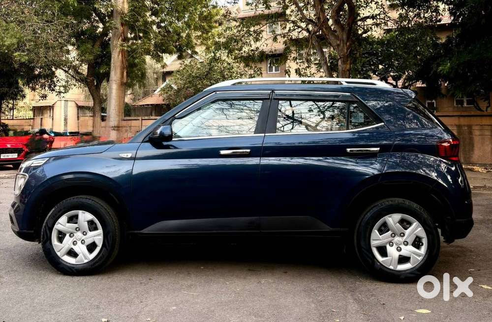 Hyundai Venue 1.2 S Plus, 2022, Petrol
