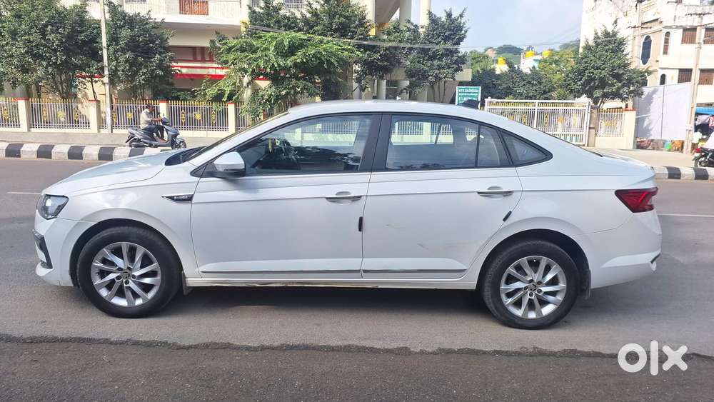 Skoda Slavia Active 1.0l Tsi Mt, 2024, Petrol