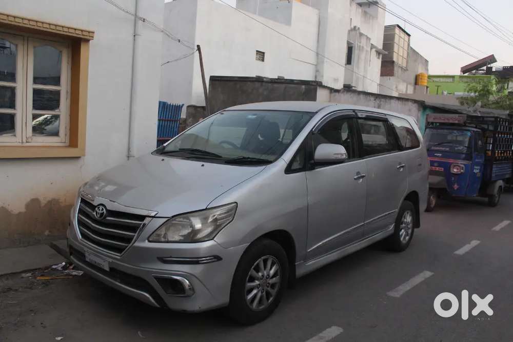 Toyota Innova Diesel 2014