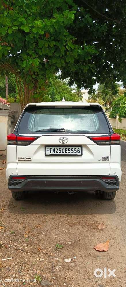 Toyota Innova Hycross 2.0 Zx (o) Hybrid 7 Str, 2023, Petrol