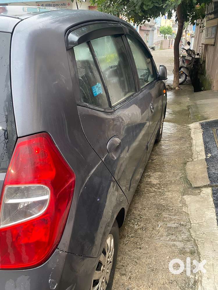 Hyundai I10 Sportz 2016 Car Cng On Paper