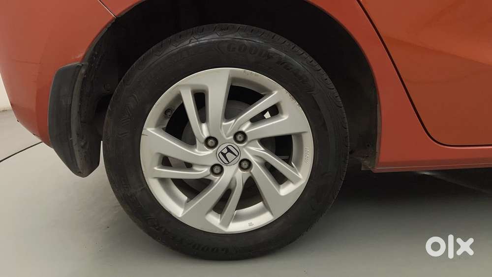 Honda Jazz [2020-2023] 1.2 Vx I-vtec Mt, 2015, Petrol