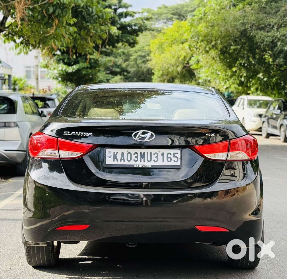 Hyundai Elantra 1.8 Sx Mt, 2014, Petrol