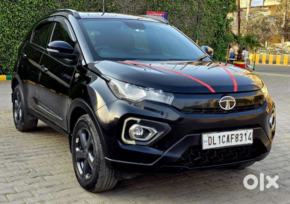 Tata Nexon 1.5 Revotorq Xza Plus Luxs Red Dark Edition Amt, 2022, Di..