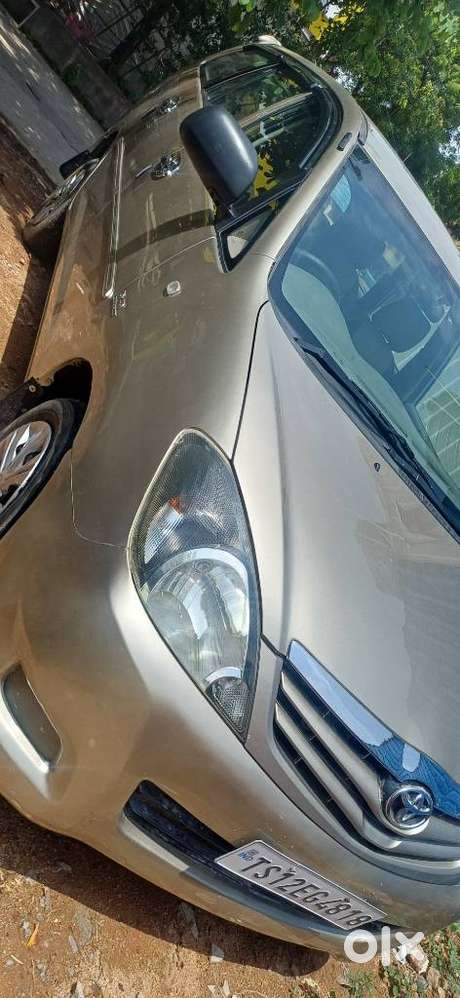 Toyota Innova 2.5 G (diesel) 7 Seater, 2011, Diesel