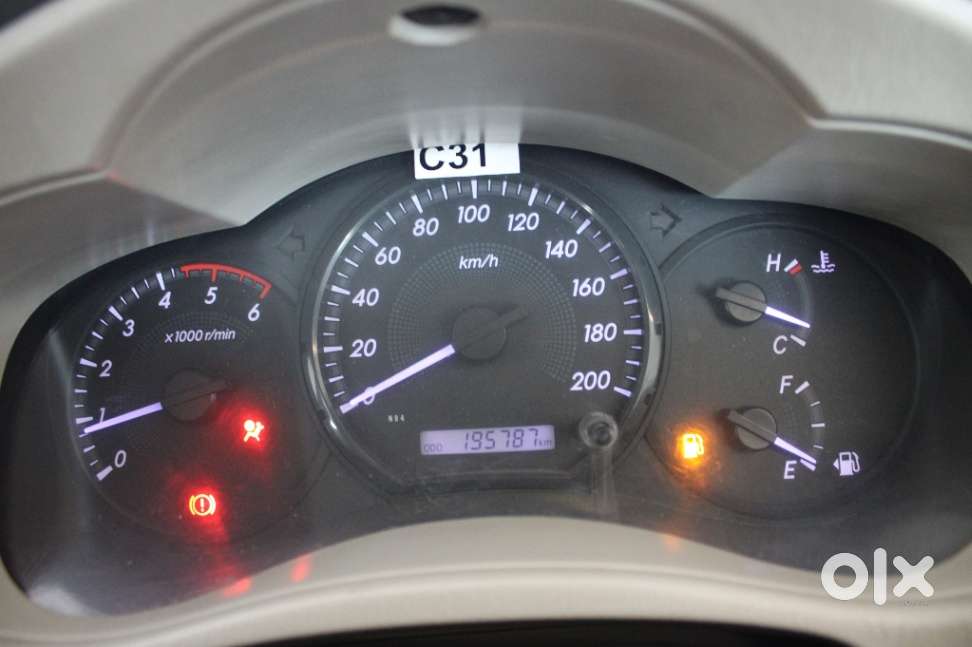 Toyota Innova 2.5 G (diesel) 8 Seater, 2014, Diesel