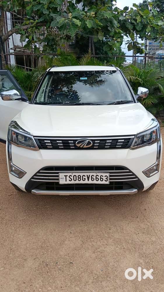 Mahindra Xuv300 W8 1.5 Diesel Dual Tone, 2019, Diesel