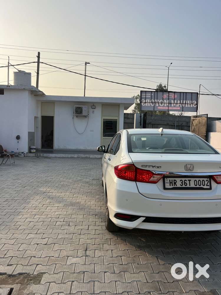 Honda City 1.5 V 5th Gen I-vtec Mt, 2022, Petrol