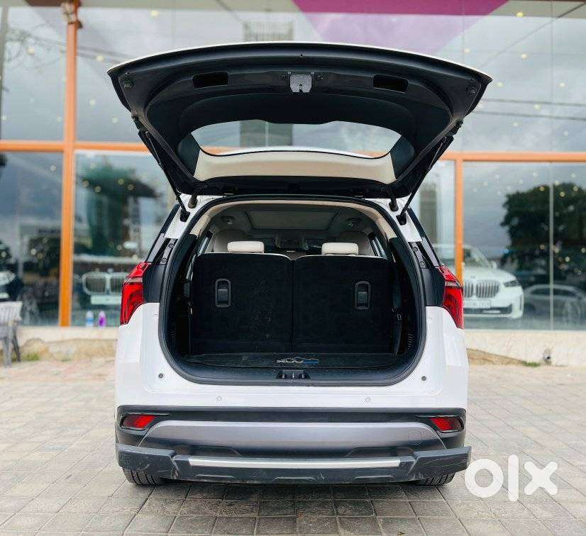 Mahindra Xuv700 2.2 Ax 7 Diesel At Luxury Pack Str, 2022, Diesel